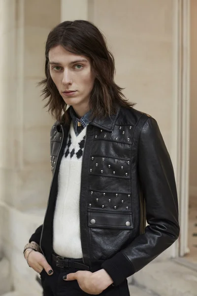 Look 44